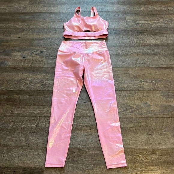 Girls Shimmer Pink Legging and Bra Set Size Large - Picture 1 of 7